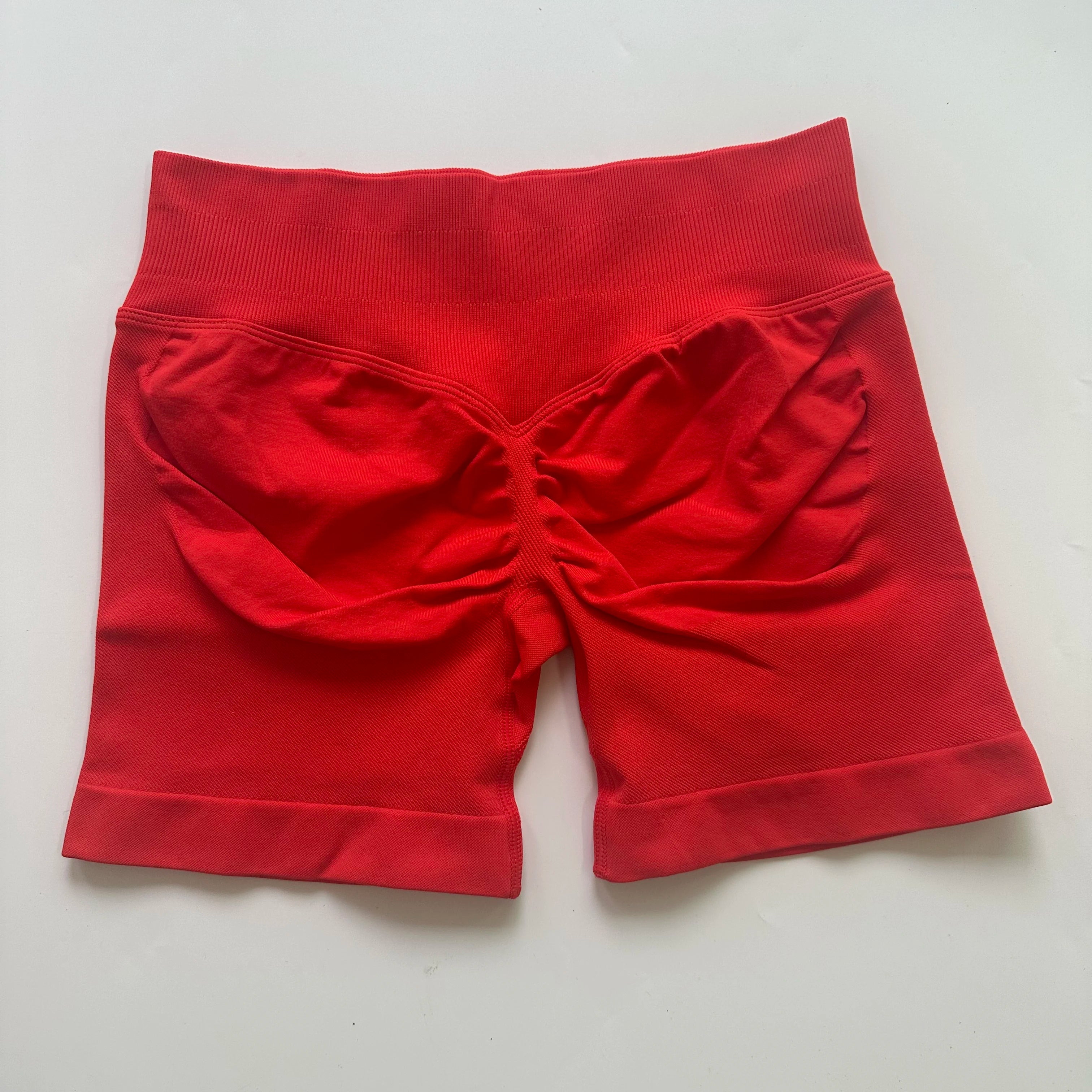 Low-Rise Seamless Scrunch Yoga Shorts – Ribbed Booty Lift Gym Workout Wear