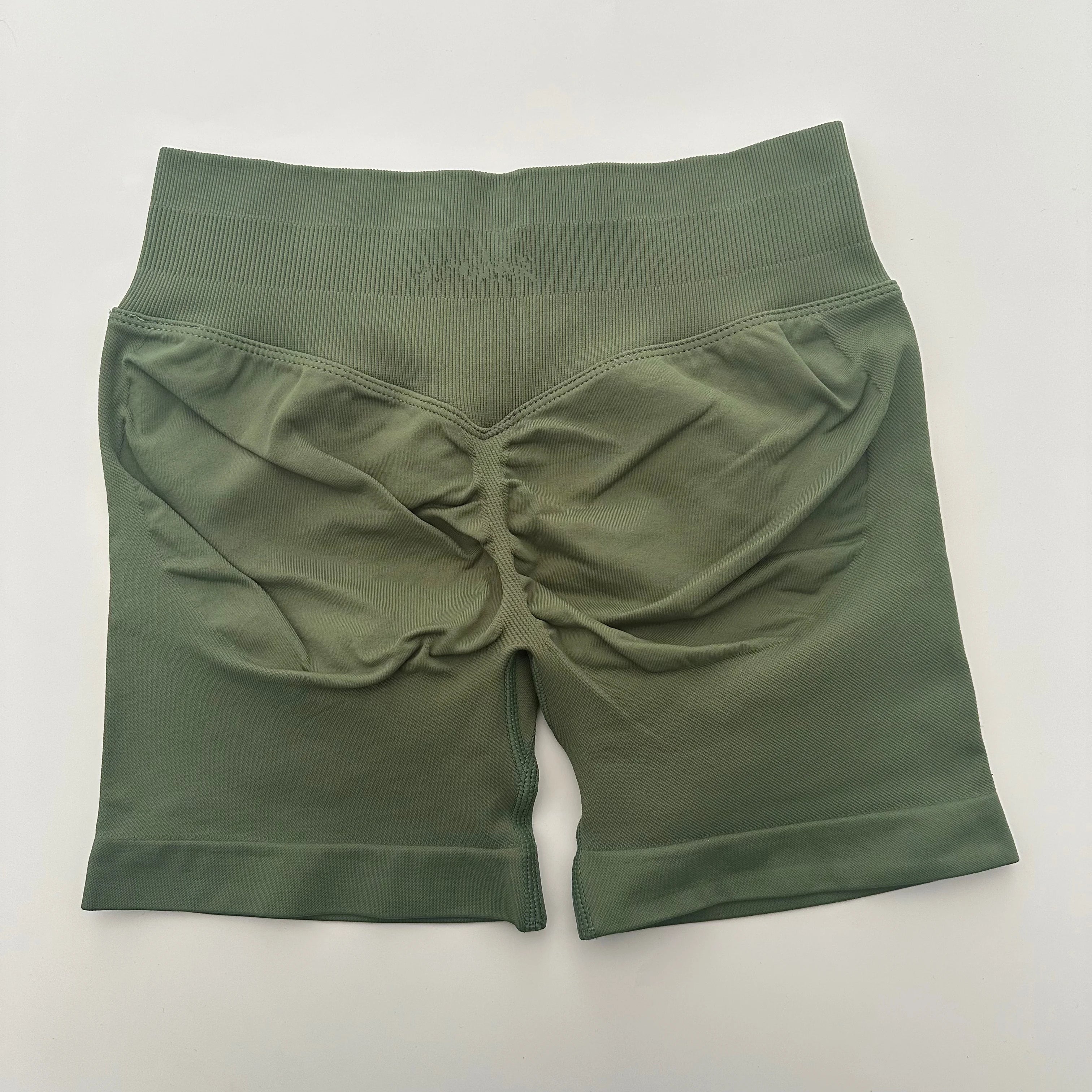 Low-Rise Seamless Scrunch Yoga Shorts – Ribbed Booty Lift Gym Workout Wear