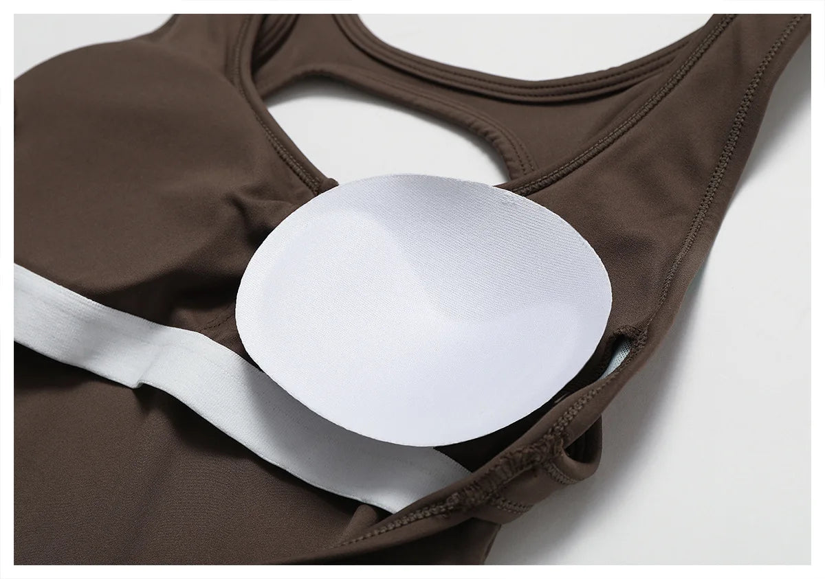 🧘 One-Piece Yoga Jumpsuit – Women’s Butt-Lifting Fitness Bodysuit