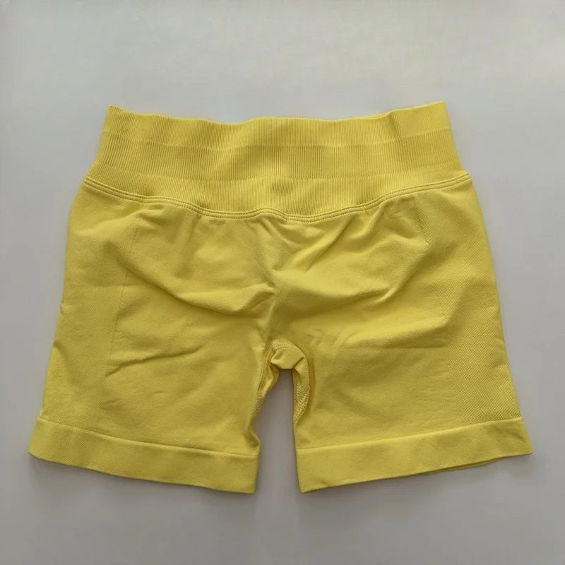 Low-Rise Seamless Scrunch Yoga Shorts – Ribbed Booty Lift Gym Workout Wear