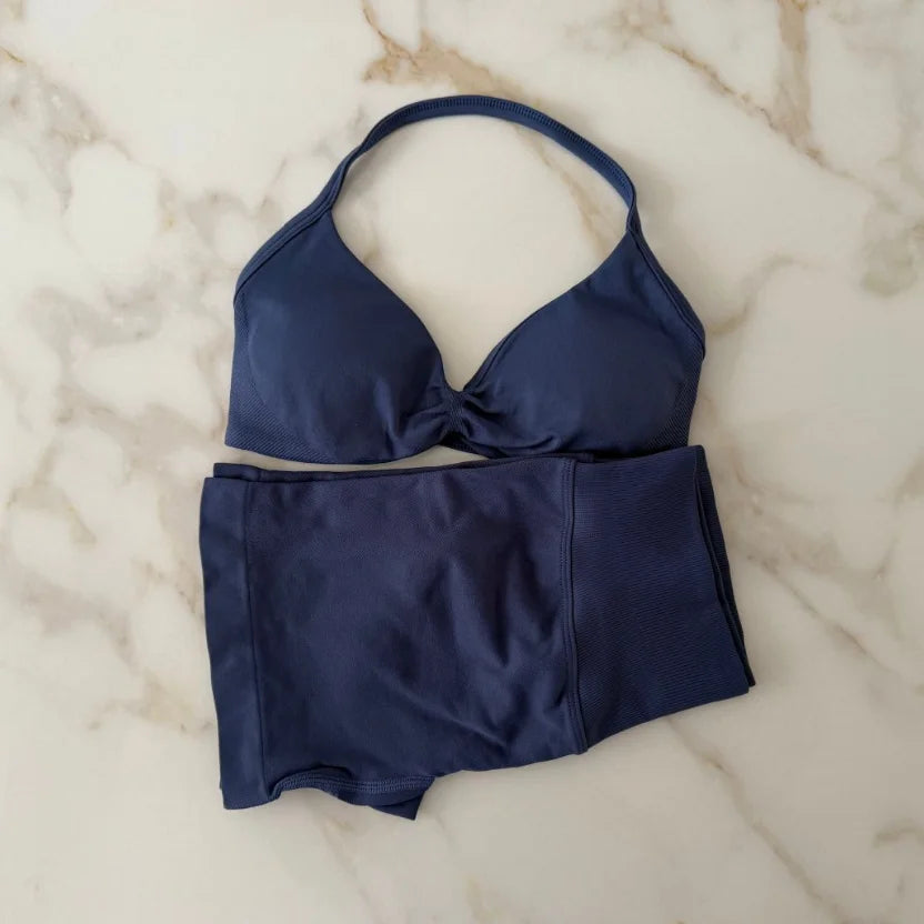 💕 2 Piece Women’s Yoga Set – Strappy Bra & Scrunch Shorts
