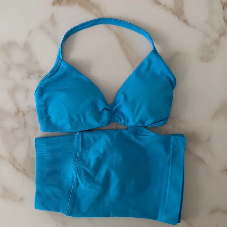 💕 2 Piece Women’s Yoga Set – Strappy Bra & Scrunch Shorts