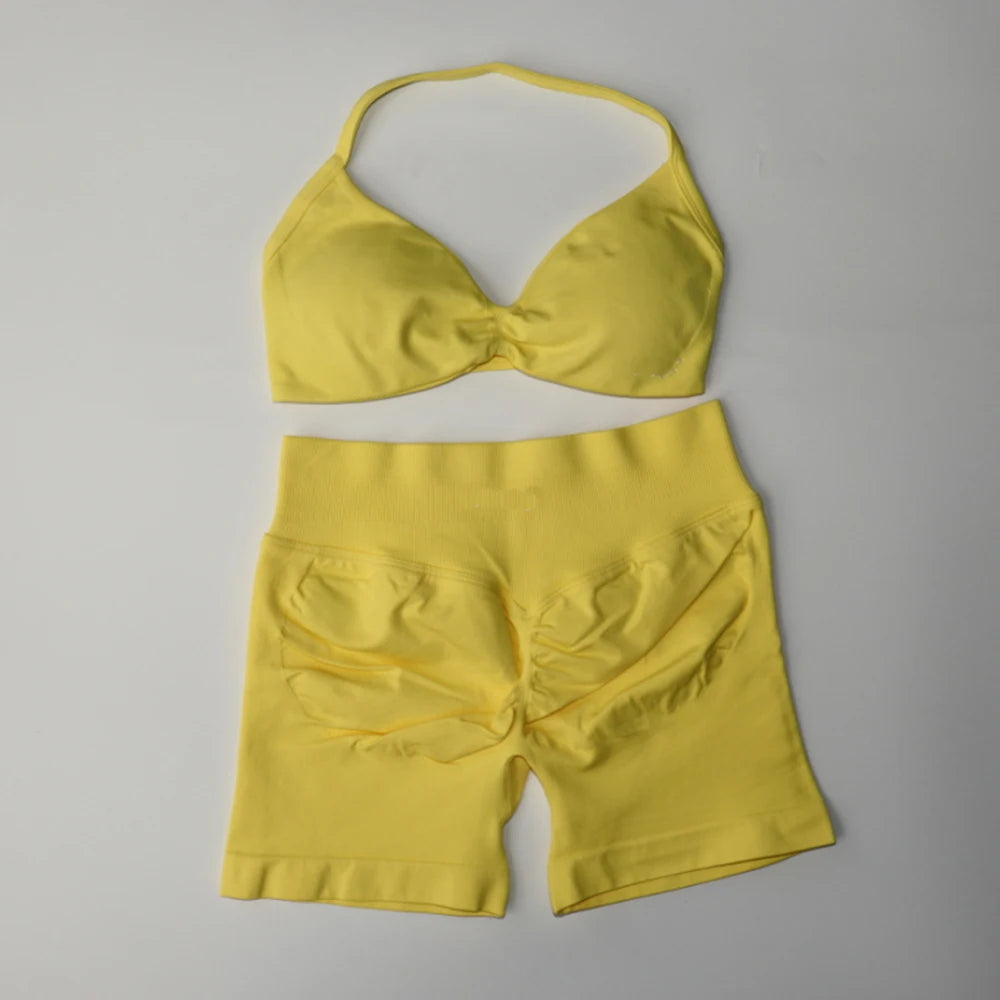 💕 2 Piece Women’s Yoga Set – Strappy Bra & Scrunch Shorts