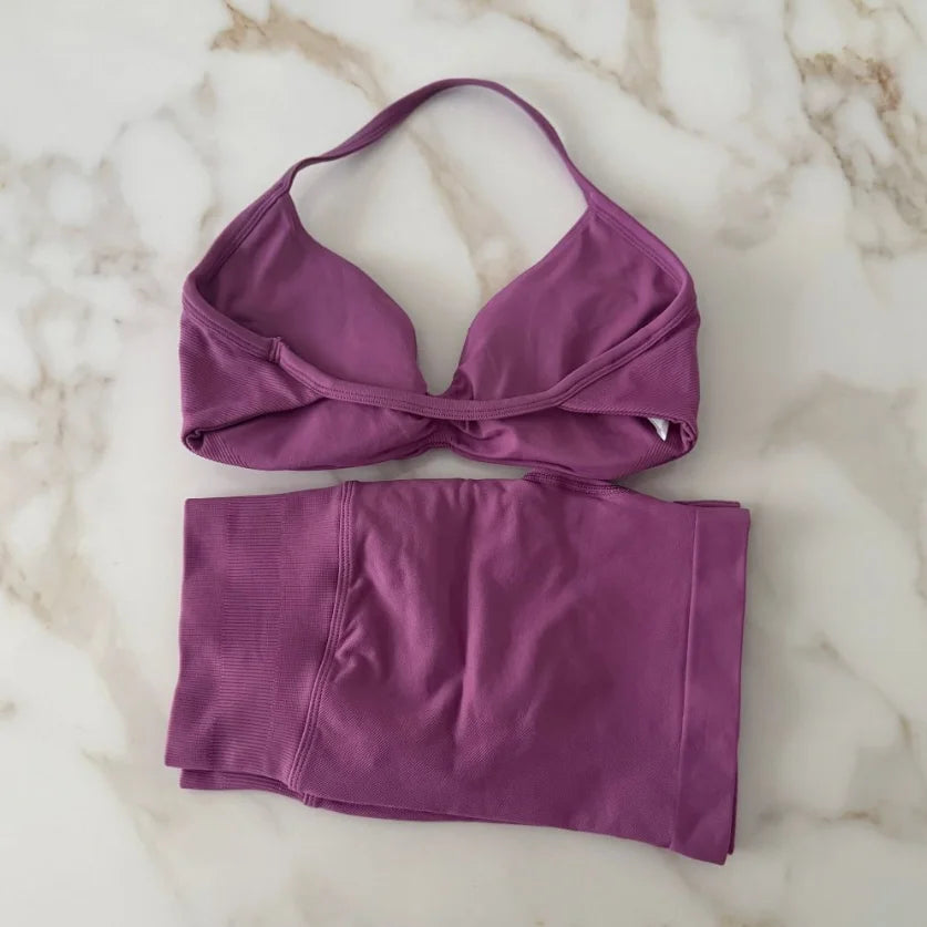 💕 2 Piece Women’s Yoga Set – Strappy Bra & Scrunch Shorts