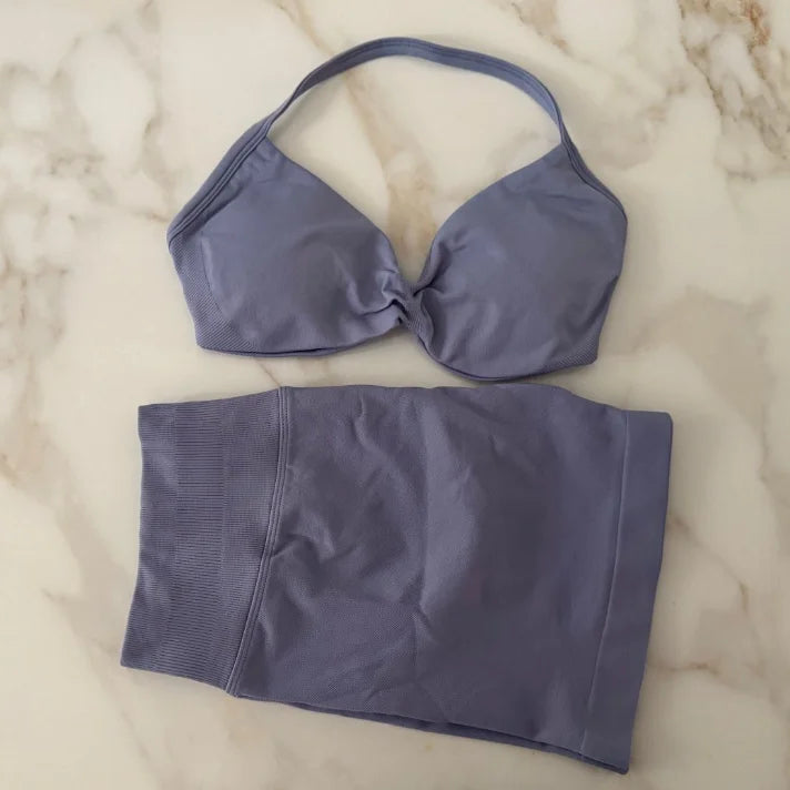 💕 2 Piece Women’s Yoga Set – Strappy Bra & Scrunch Shorts