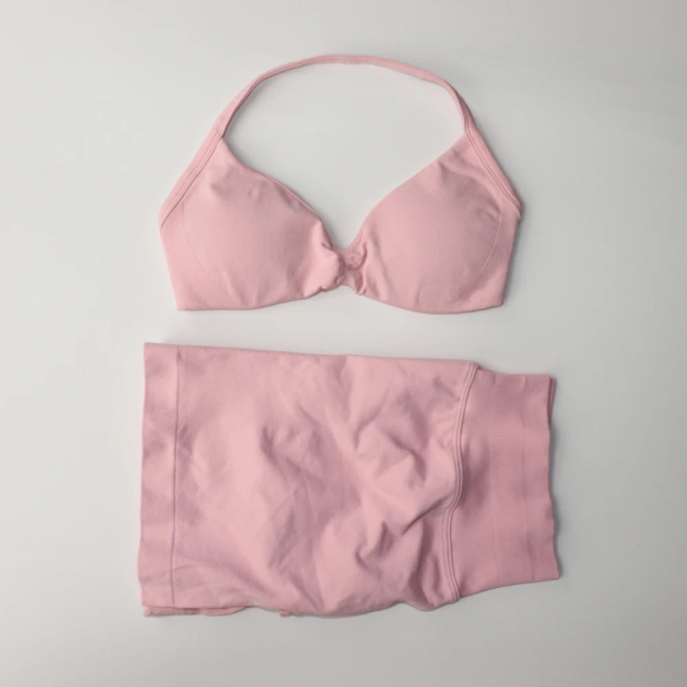 💕 2 Piece Women’s Yoga Set – Strappy Bra & Scrunch Shorts