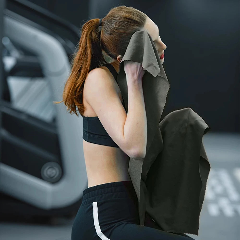 🏕️ Quick-Dry Sports Bath Towel – Lightweight & Absorbent