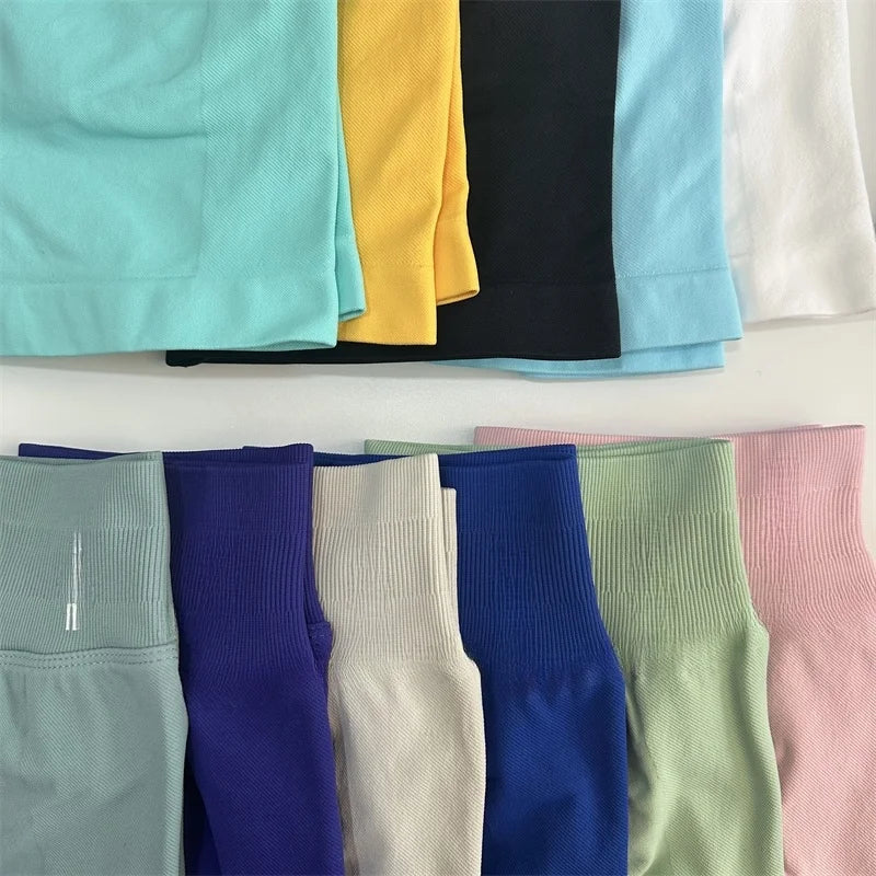 Low-Rise Seamless Scrunch Yoga Shorts – Ribbed Booty Lift Gym Workout Wear