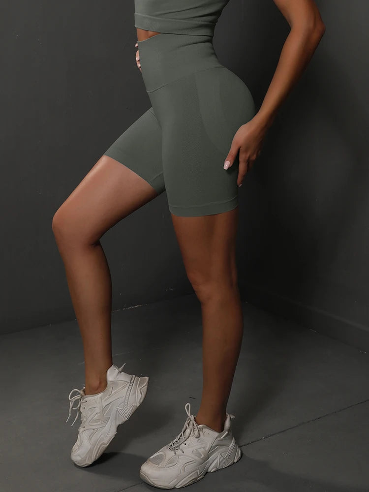 🩳 Seamless Yoga Shorts for Women – High Waist Push-Up Fit