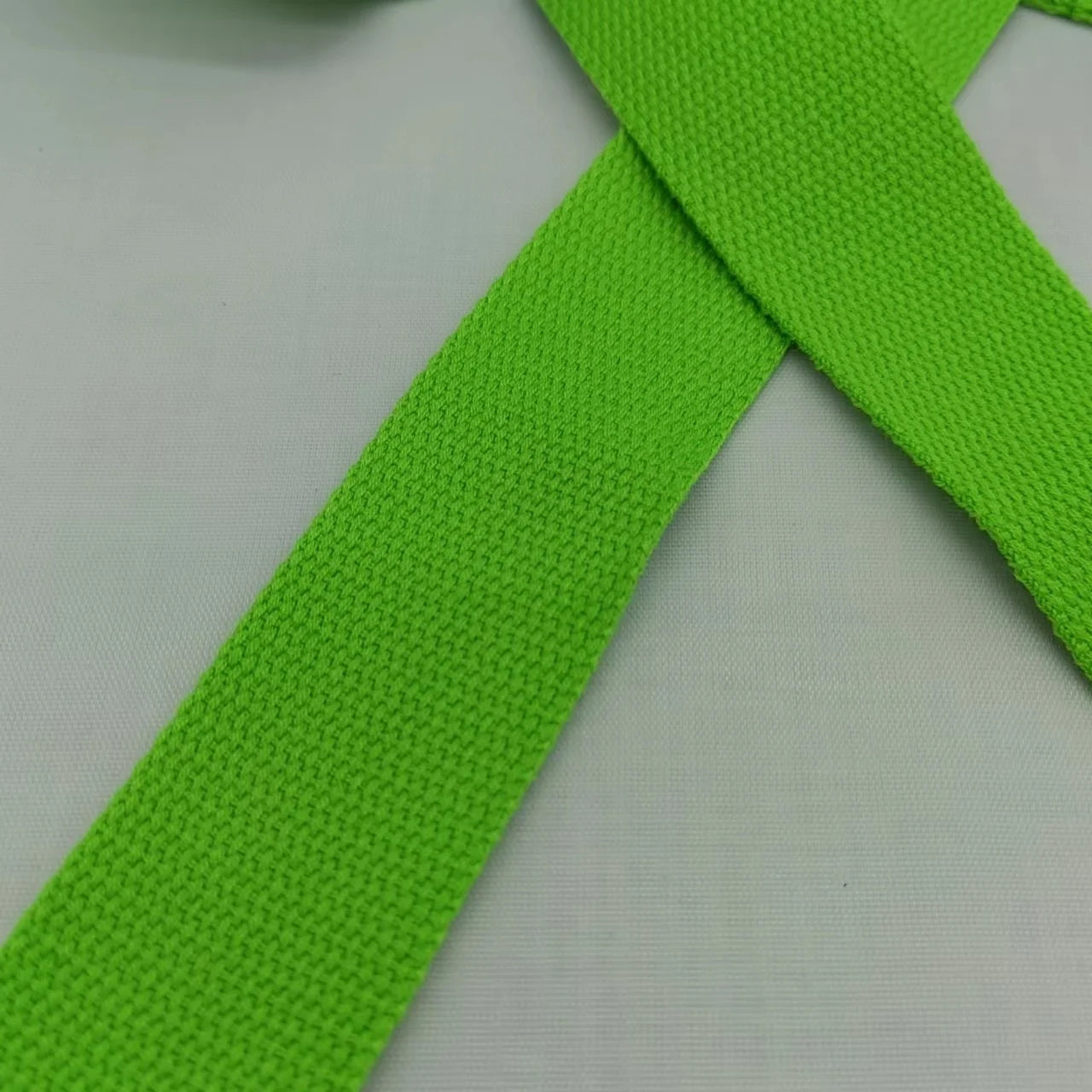 Wrist Wraps (Pair) – Sweatproof Gym Lifting Straps for CrossFit