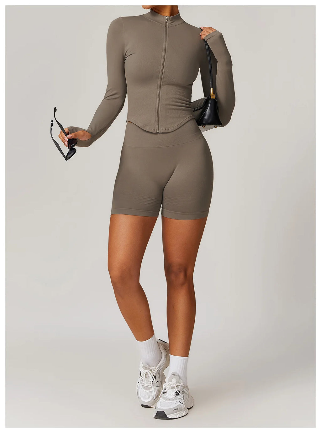Women’s Zipper Crop Jacket – Long Sleeve Yoga Sports Top for Workout & Gym
