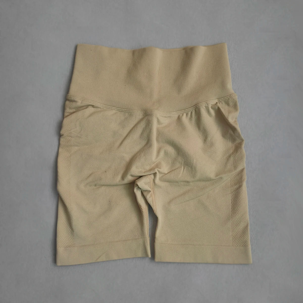 🩳 Seamless Yoga Shorts for Women – High Waist Push-Up Fit