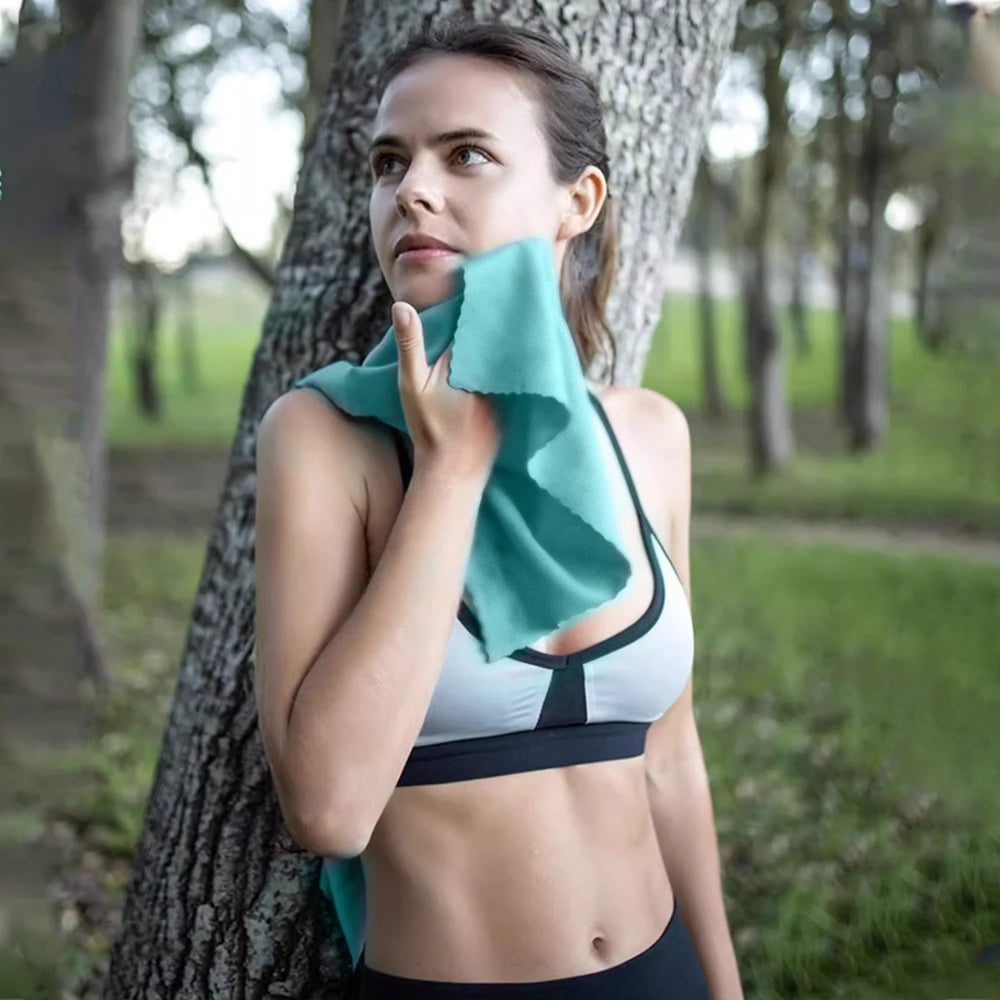 🏕️ Quick-Dry Sports Bath Towel – Lightweight & Absorbent