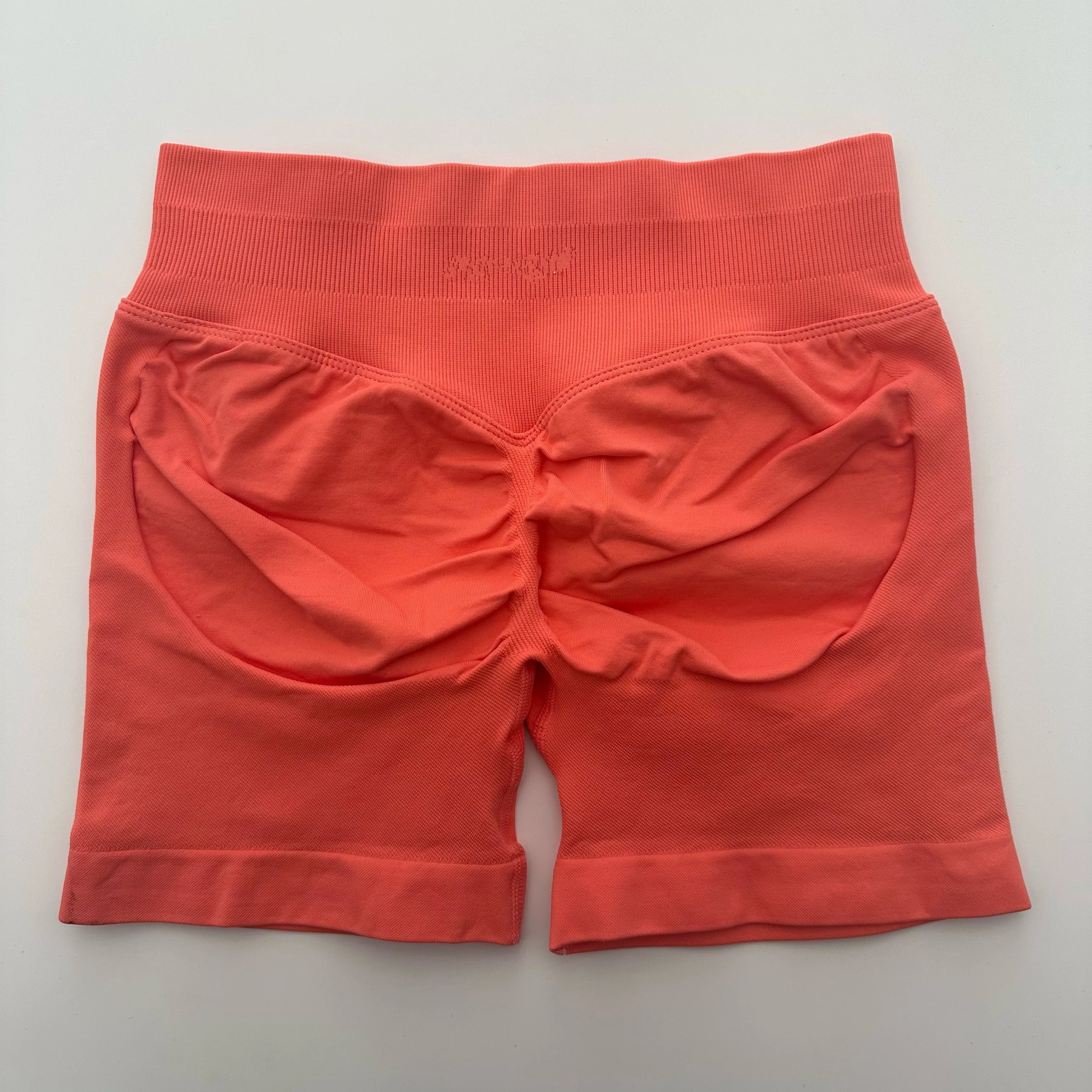 Low-Rise Seamless Scrunch Yoga Shorts – Ribbed Booty Lift Gym Workout Wear