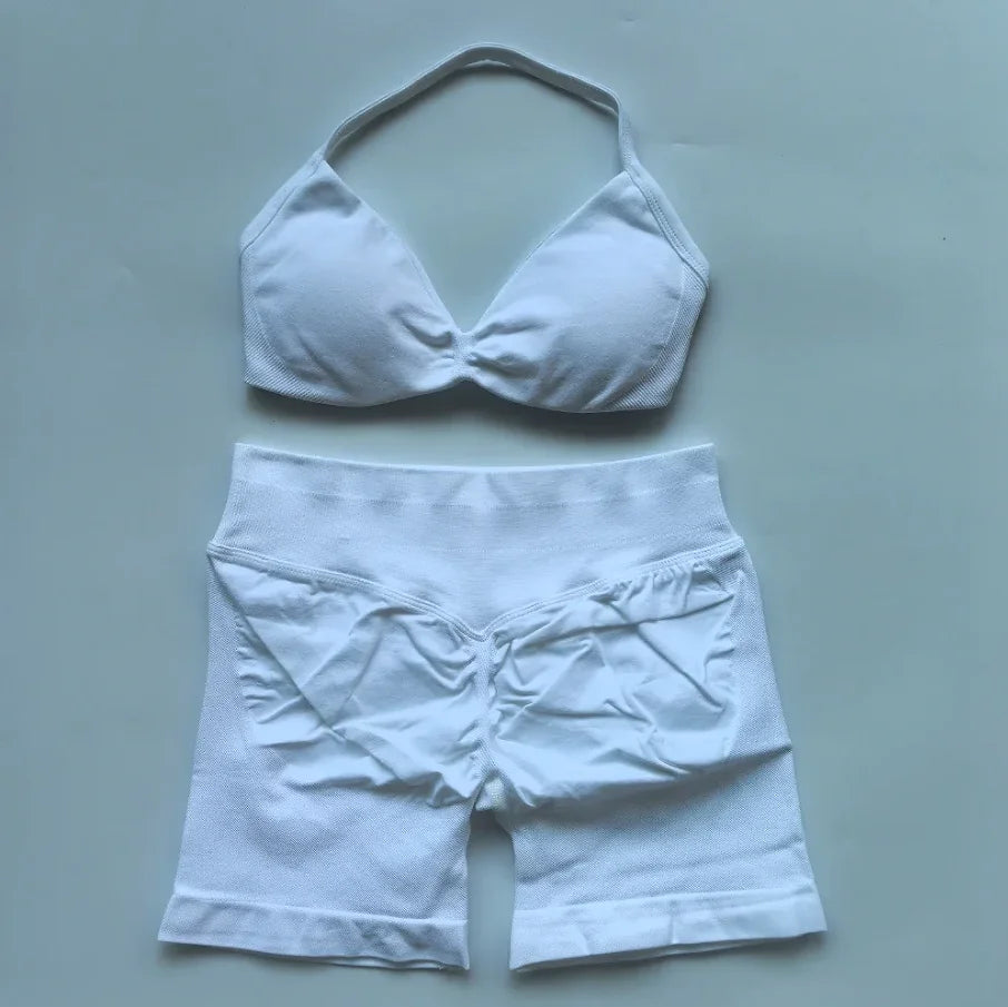 💕 2 Piece Women’s Yoga Set – Strappy Bra & Scrunch Shorts